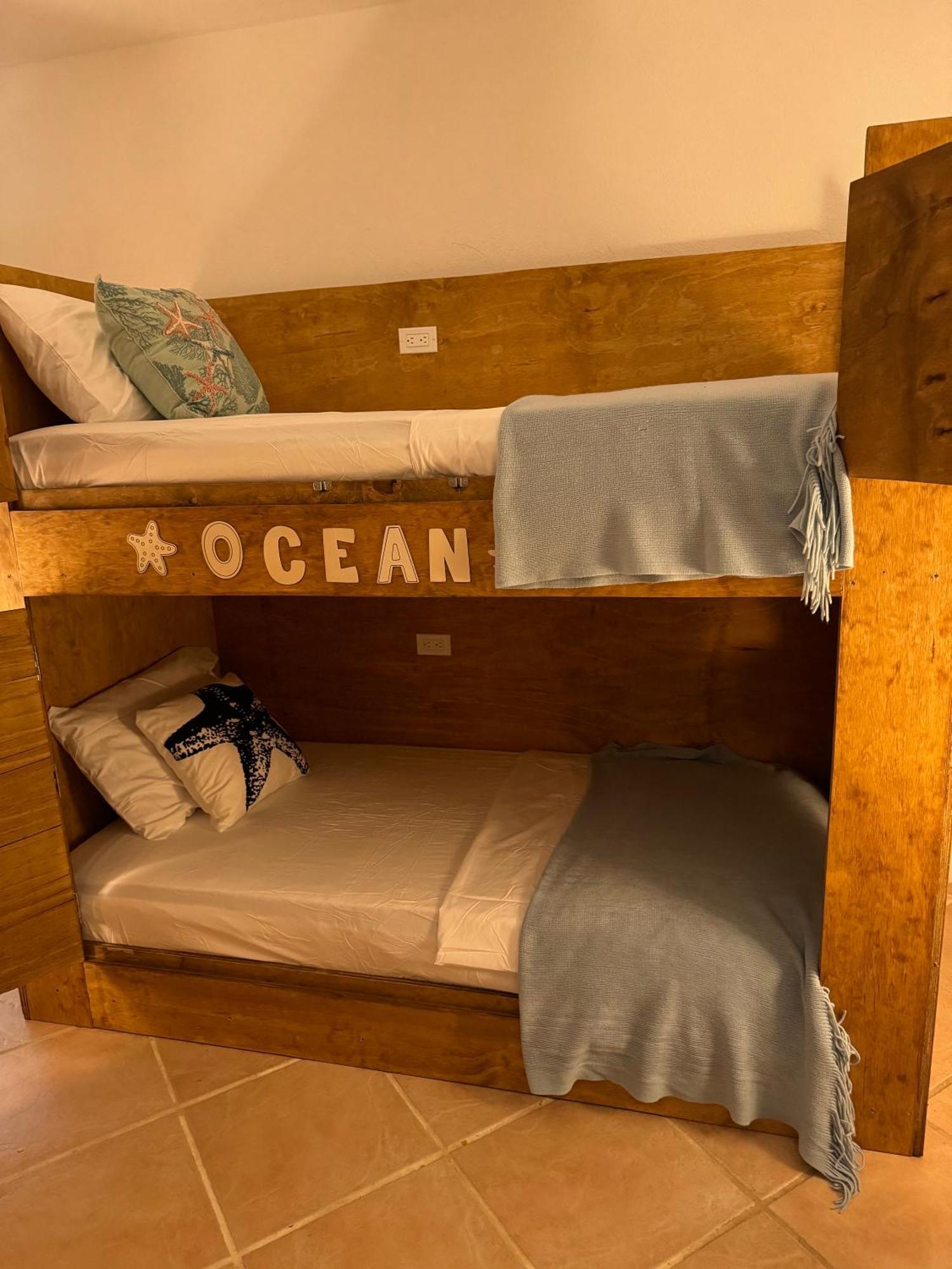 דניה ביץ' Hostel Beds & Sheets Fll Airport מראה חיצוני תמונה